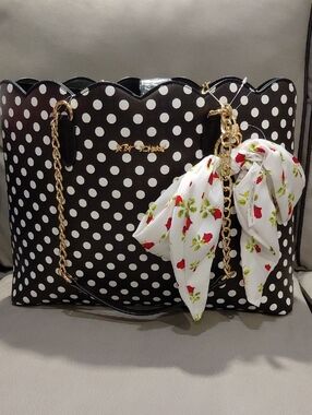 BETSEY JOHNSON LARGE TOTE